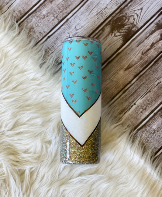 Turquoise Hearts V Split tumbler